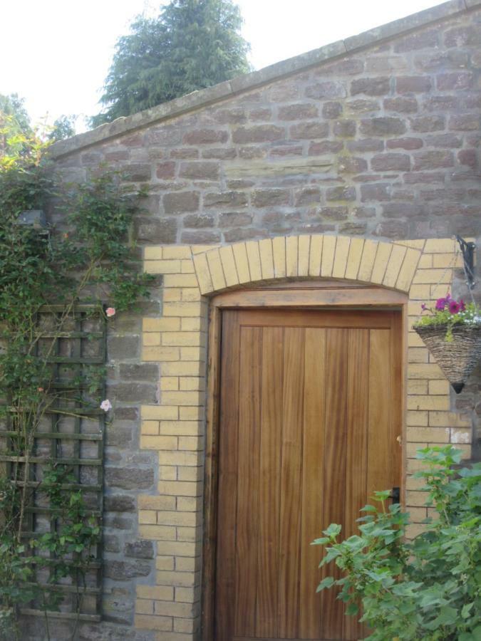 Tegfan Garden Suite Talgarth Bagian luar foto